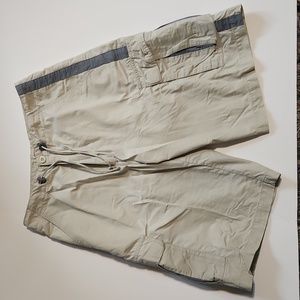 B2G1 SALE!  💕  Unionbay Light Khaki Long Cargo Shorts - Size 20